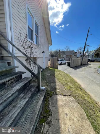 $295,000 | 3027 Yost Place Northeast, Washington, DC 20018