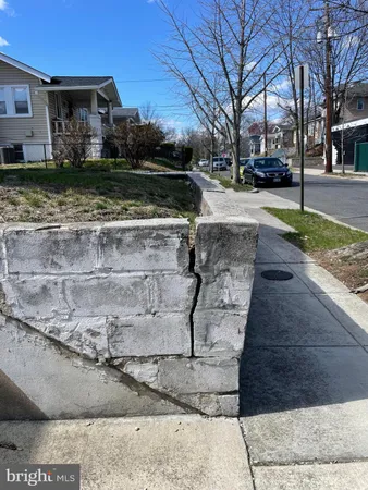 $295,000 | 3027 Yost Place Northeast, Washington, DC 20018