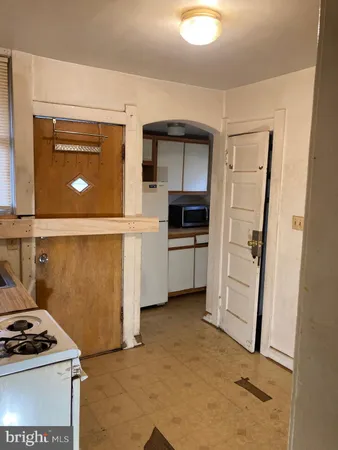 $295,000 | 3027 Yost Place Northeast, Washington, DC 20018