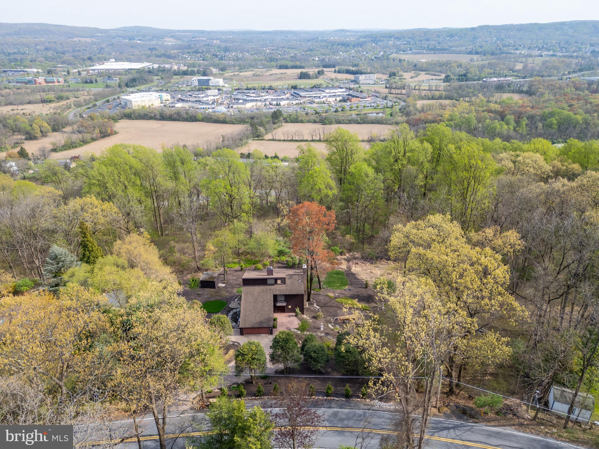 3446 Honeysuckle Road Bethlehem, PA 18015 - Photo 6 of 80