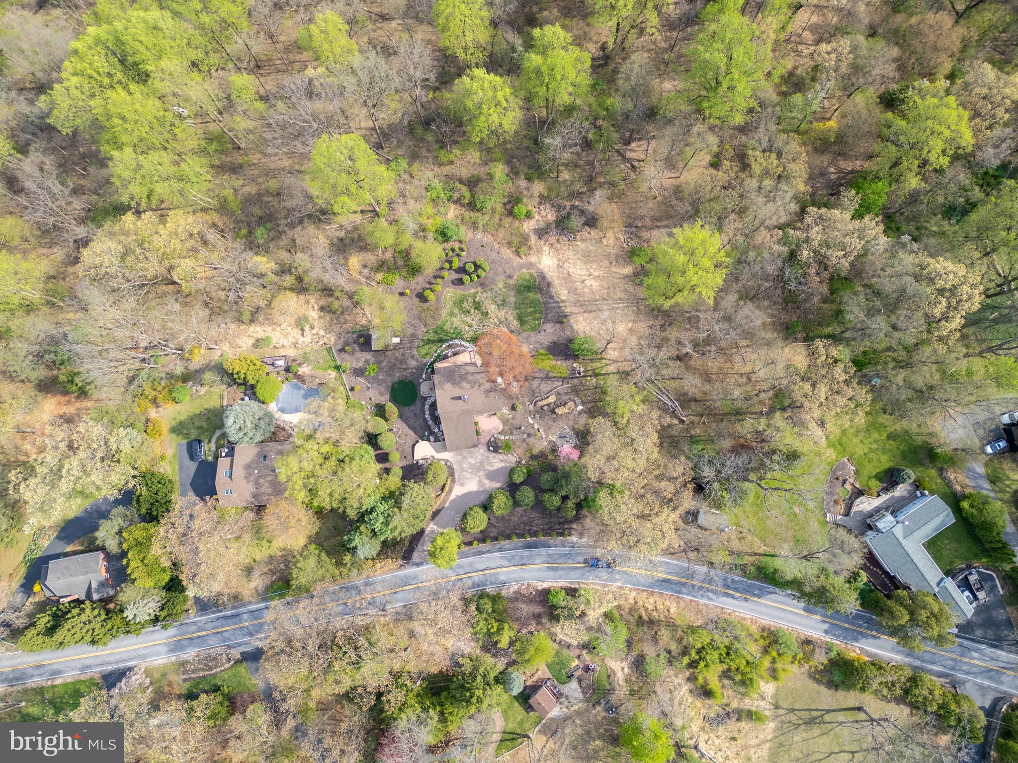 3446 Honeysuckle Road Bethlehem, PA 18015 - Photo 7 of 80