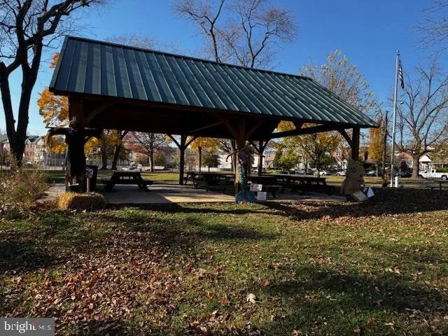 $2,500 | 251 Bannockburn Avenue, Ambler, PA 19002