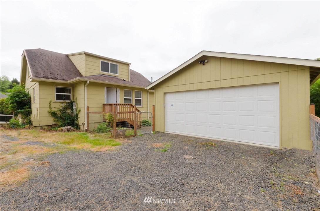 905 Southwest Mayer Street Winlock, WA 98596 - Photo 14 of 16 Gallery Image 14