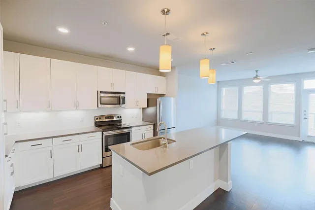 $1,700 | 4800 Steiner Ranch Boulevard, Unit 11303, Austin, TX 78732