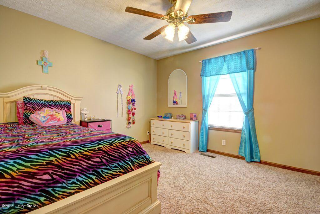 2030 Flatlick Road Mount Washington, KY 40047 - Photo 10 of 37 11' X 12.5 3rd Bedroom.