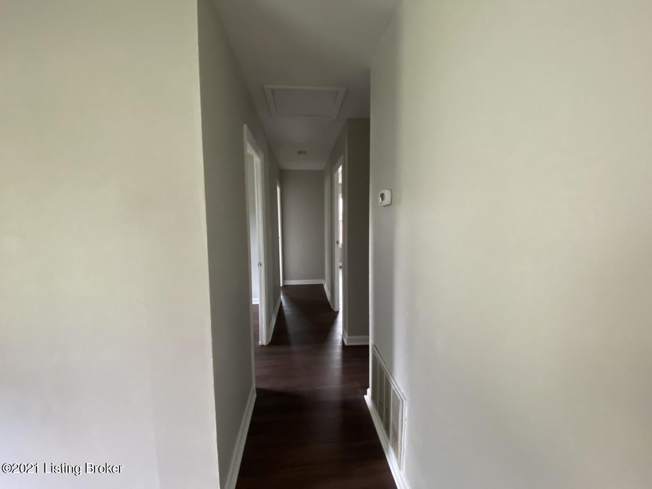 9919 Robsion Road Louisville, KY 40299 - Photo 11 of 19 07