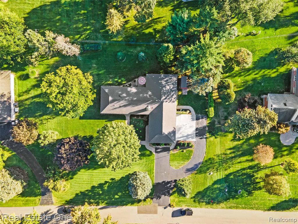 2383 Bevington Road Rochester Hills, MI 48309 - Photo 27 of 32