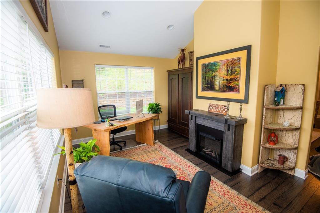 391 Saddlebrook Road Gibsonia, PA 15044 - Photo 6 of 24 Gallery Image 6