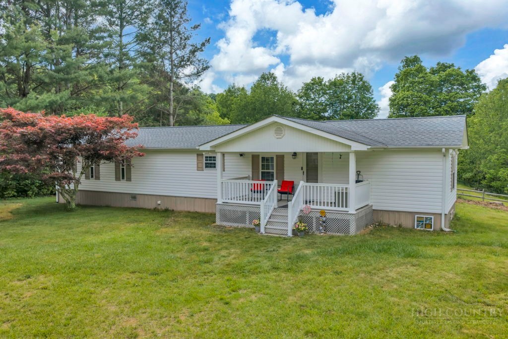 156 Slabtown Road Zionville, NC 28698 - Photo 3 of 23