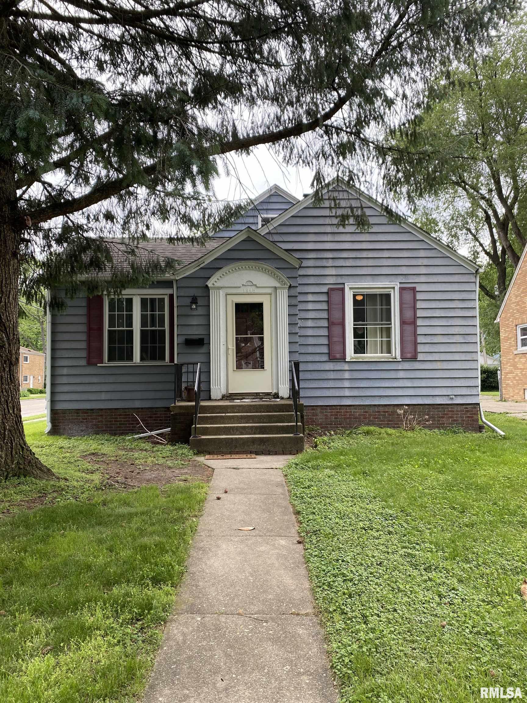 1945 South Walnut Street Springfield, IL 62704 - Photo 1 of 1
