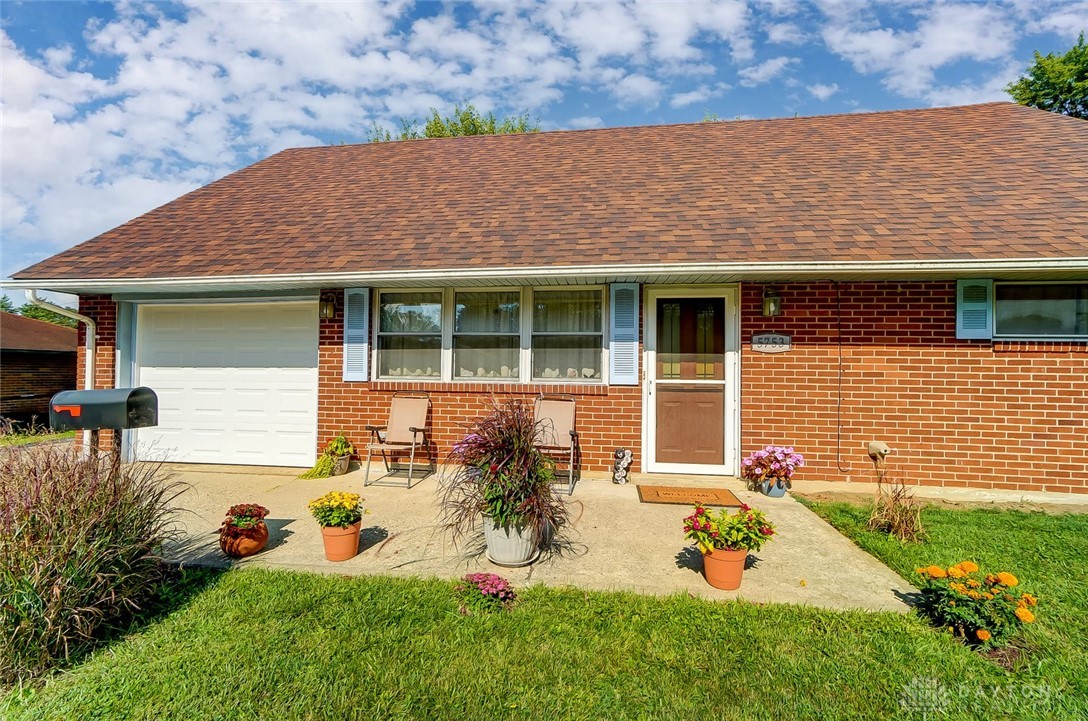 5753 Beth Road Huber Heights, OH 45424 - Photo 5 of 38 Gallery Image 5