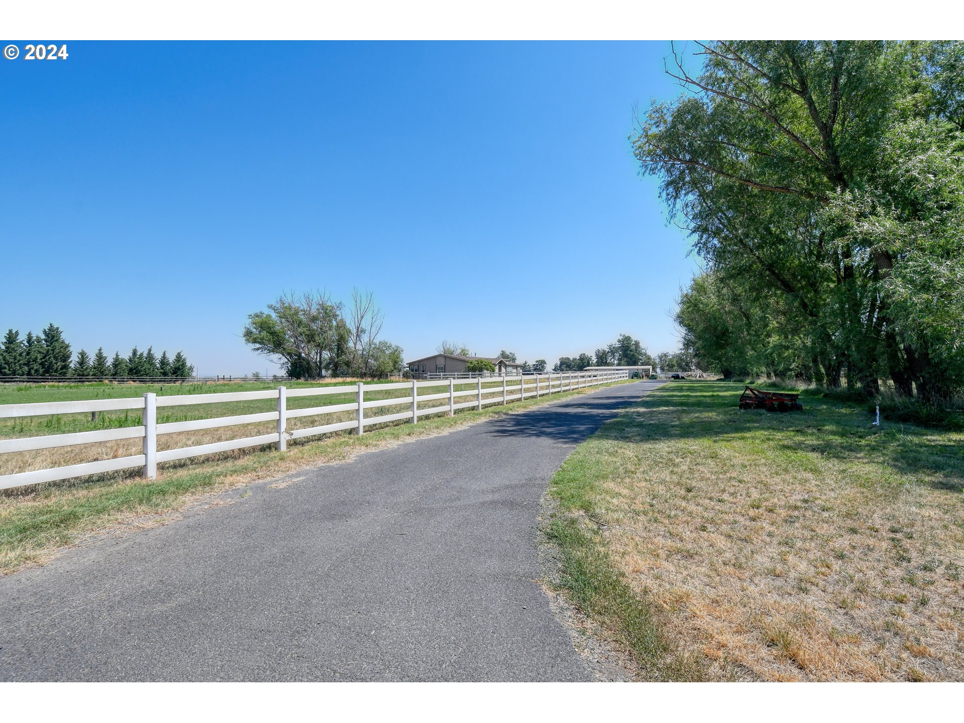 29477 Knight Road Hermiston, OR 97838 - Photo 22 of 30 Gallery Image 22