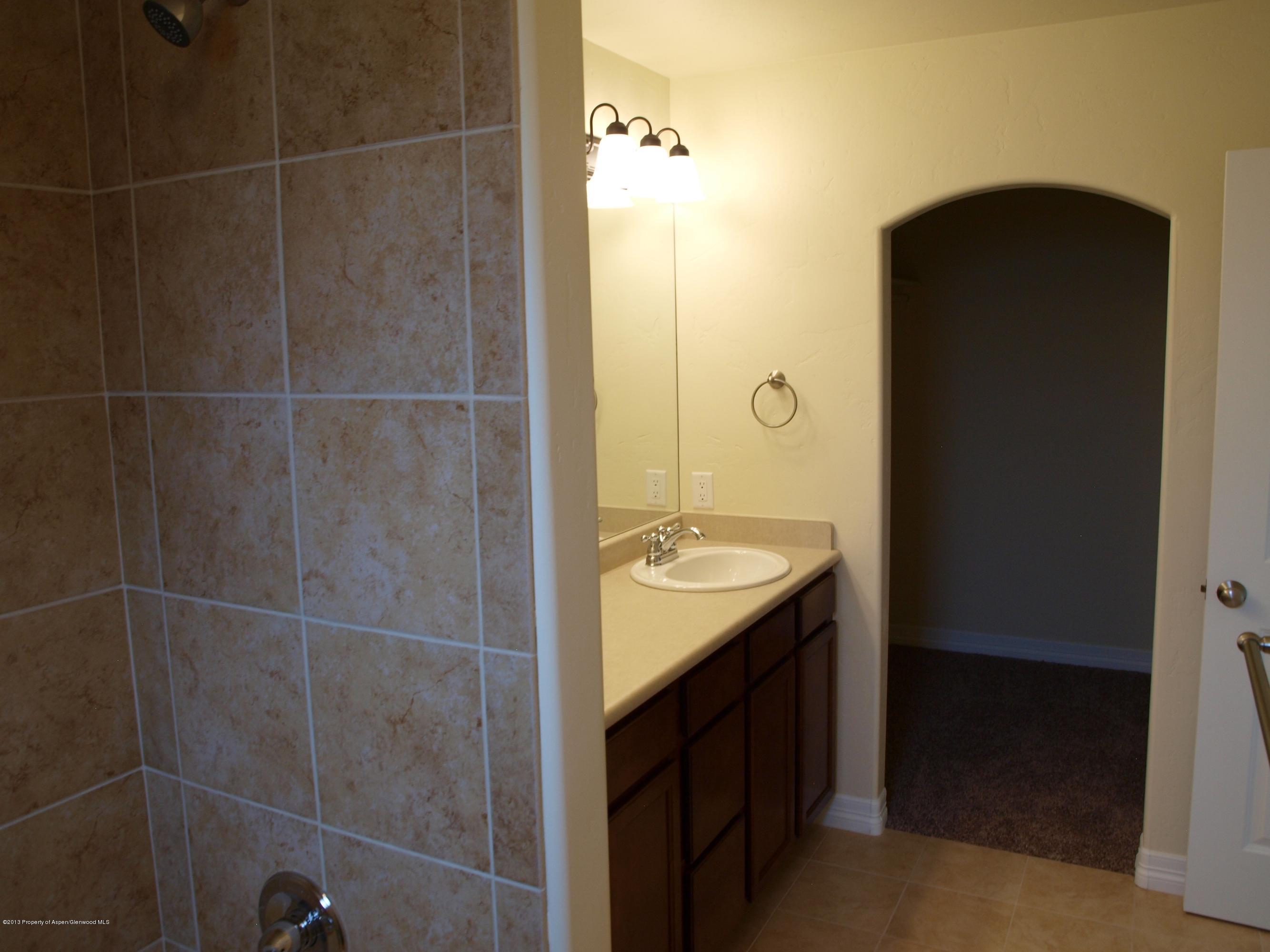 1129 Whiteriver Avenue Rifle, CO 81650 - Photo 7 of 11 master bath
