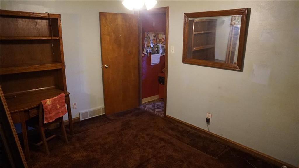 322 Freeport Road Butler, PA 16002 - Photo 12 of 16