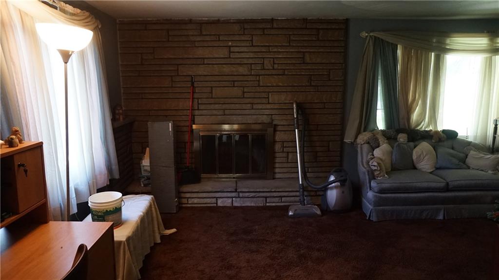 322 Freeport Road Butler, PA 16002 - Photo 6 of 16