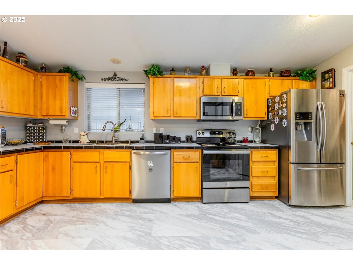 27638 Riggs Hill Road Foster, OR 97345 - Photo 5 of 33 Gallery Image 5