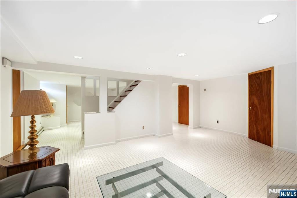 535 Summit Street Englewood Cliffs, NJ 07632 - Photo 28 of 34