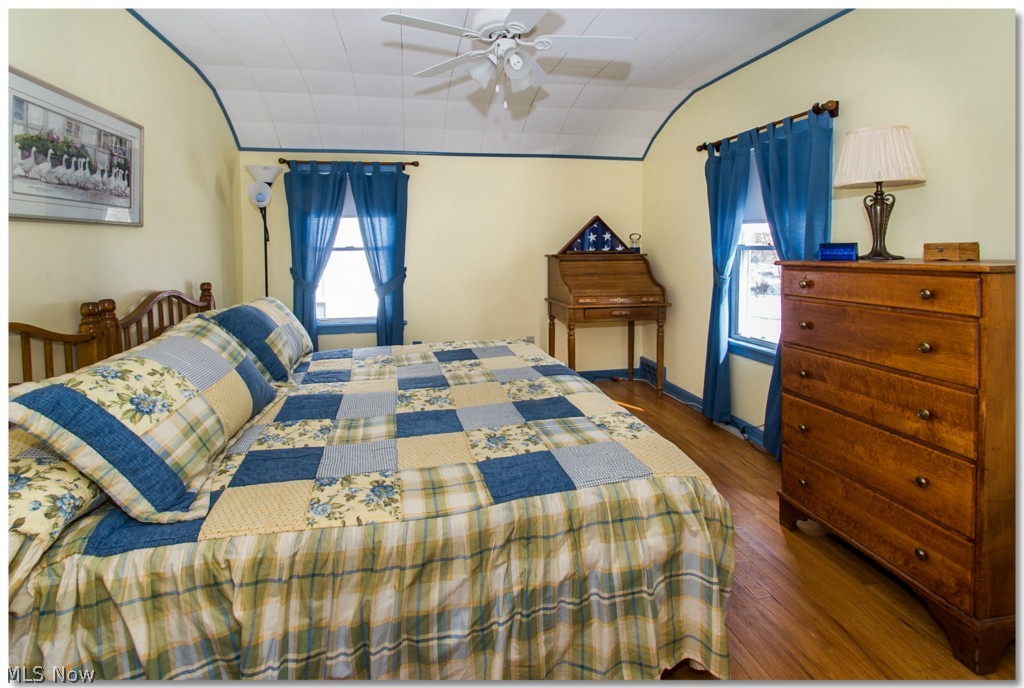 1447 Grenleigh Road Cleveland, OH 44124 - Photo 12 of 15 Bedroom #2 with Hardwood Floors