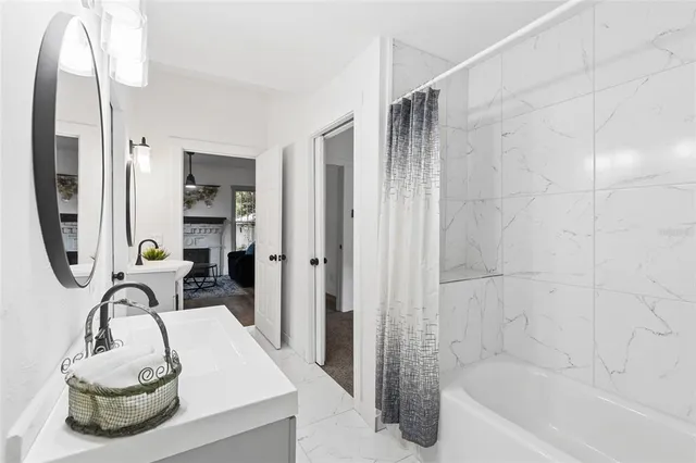 $189,900 | 14727 Northeast 142nd Street, Waldo, FL 32694