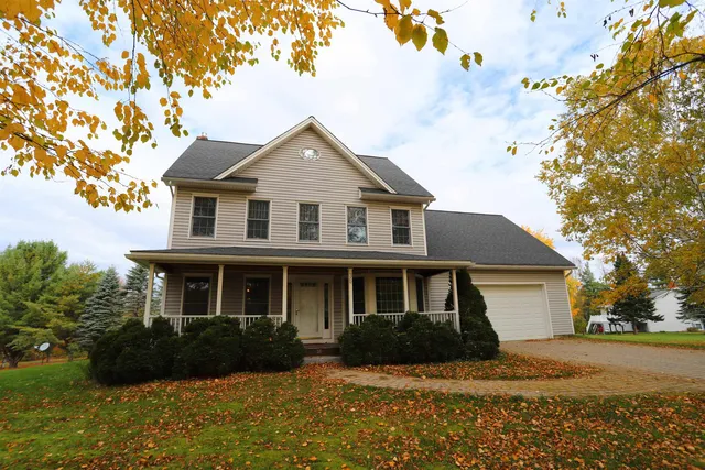 $550,000 | 36 Tomahawk Path, Derby, VT 05855