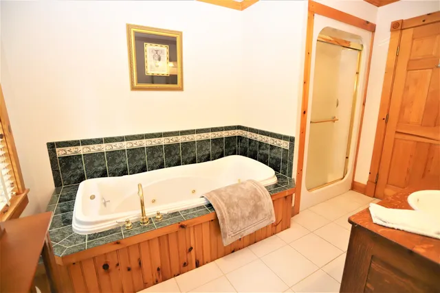 $550,000 | 36 Tomahawk Path, Derby, VT 05855