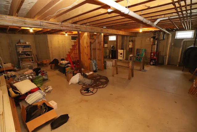 $550,000 | 36 Tomahawk Path, Derby, VT 05855