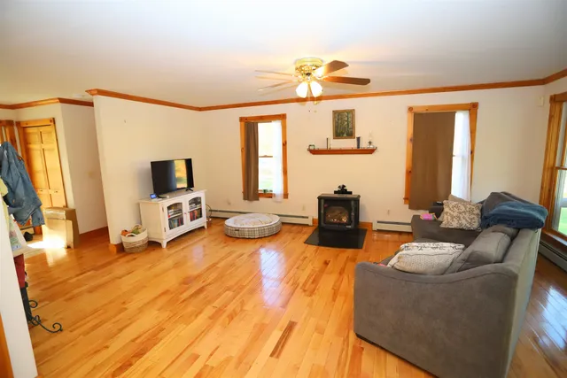 $550,000 | 36 Tomahawk Path, Derby, VT 05855