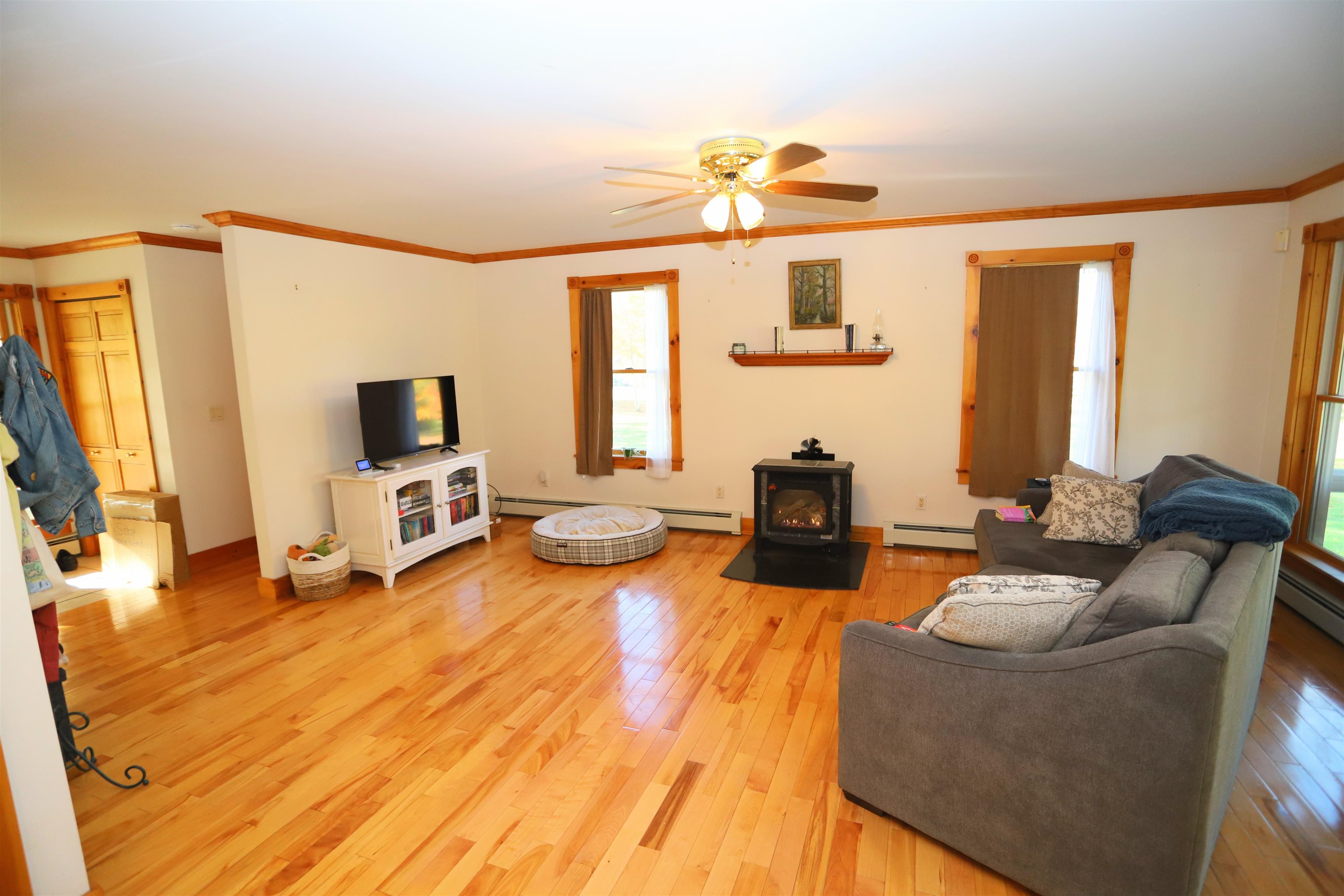 36 Tomahawk Path Derby, VT 05855 - Photo 9 of 48