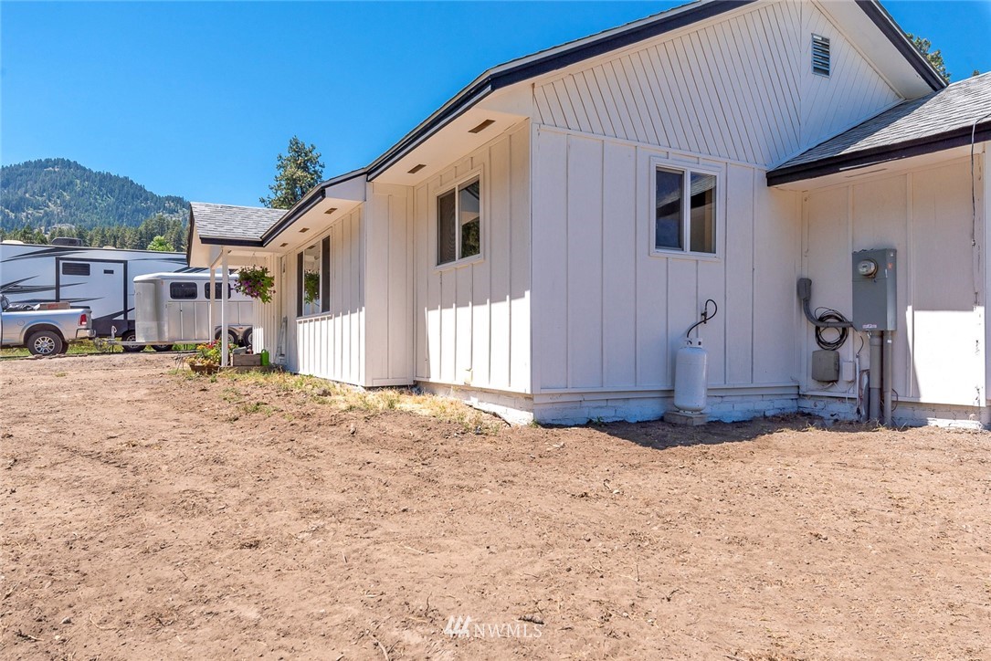 2430 Halvorson Canyon Road Wenatchee, WA 98801 - Photo 3 of 40 Gallery Image 3