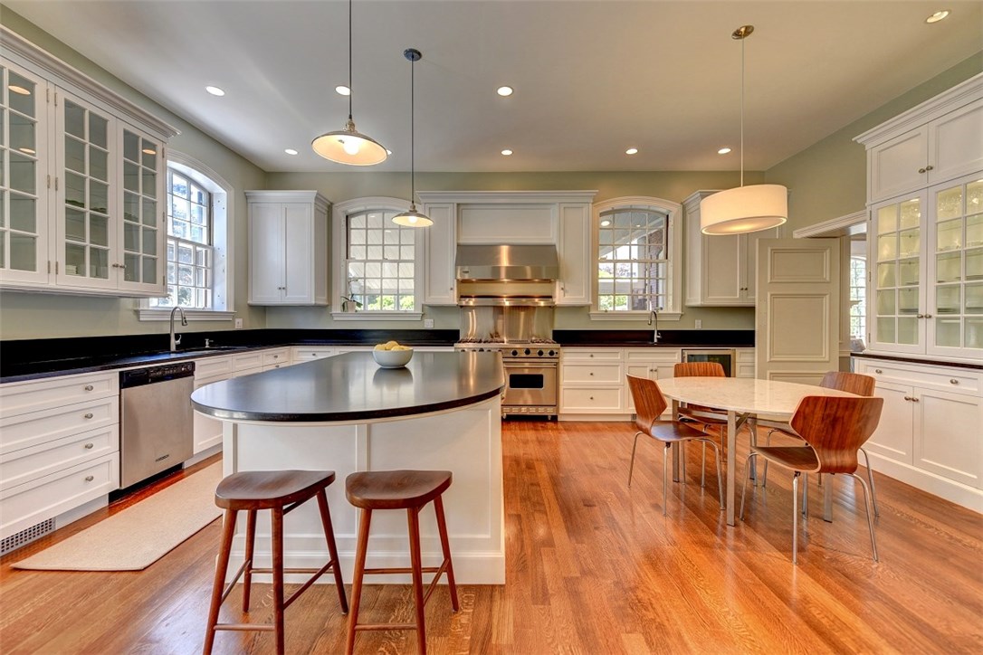 45 Balton Road Providence, RI 02906 - Photo 15 of 40 Gallery Image 15