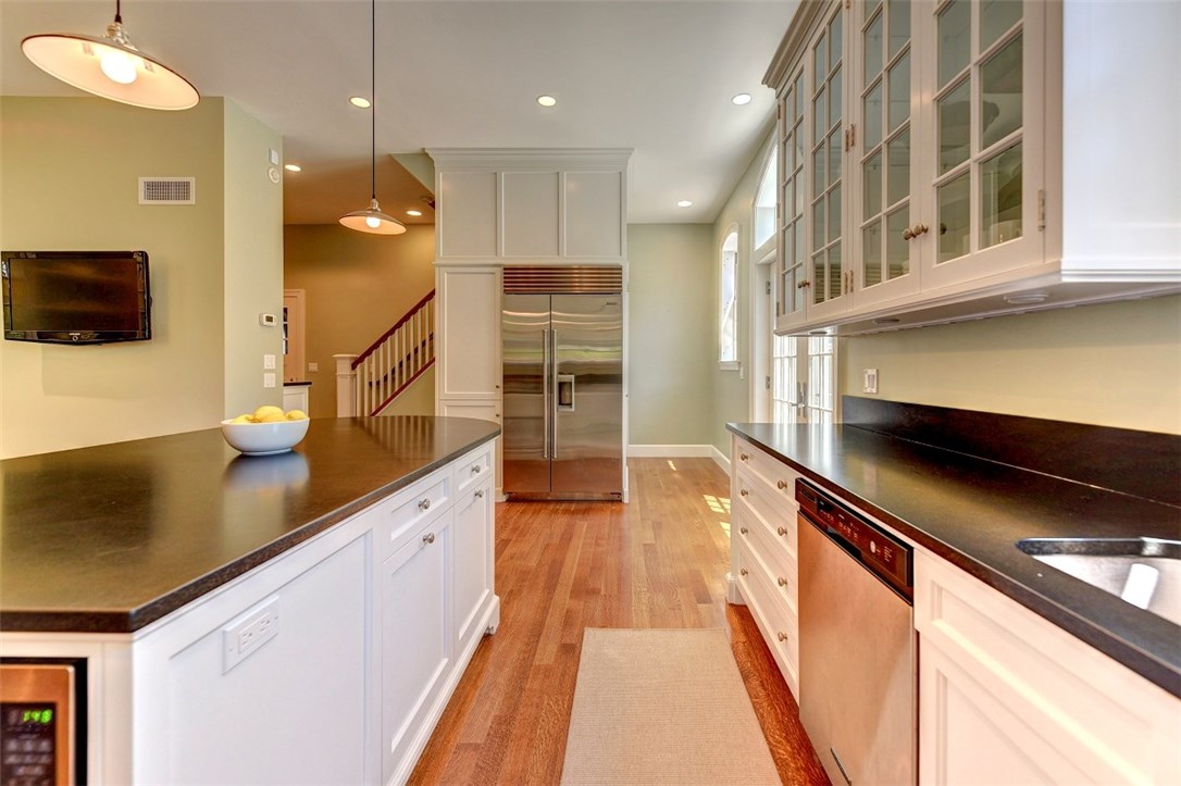 45 Balton Road Providence, RI 02906 - Photo 17 of 40 Gallery Image 17