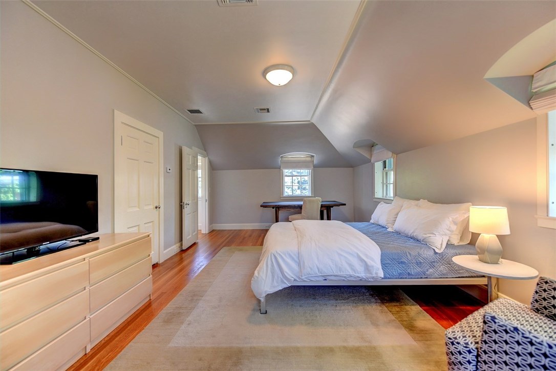 45 Balton Road Providence, RI 02906 - Photo 36 of 40 Gallery Image 36