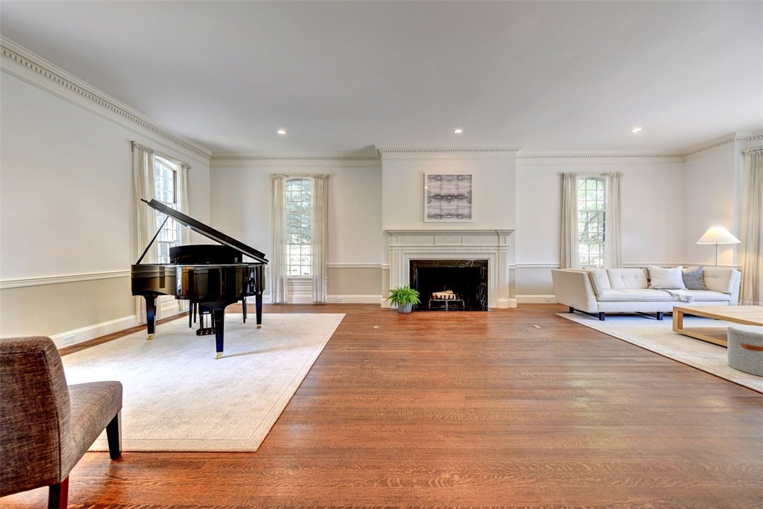 45 Balton Road Providence, RI 02906 - Photo 7 of 40 Gallery Image 7