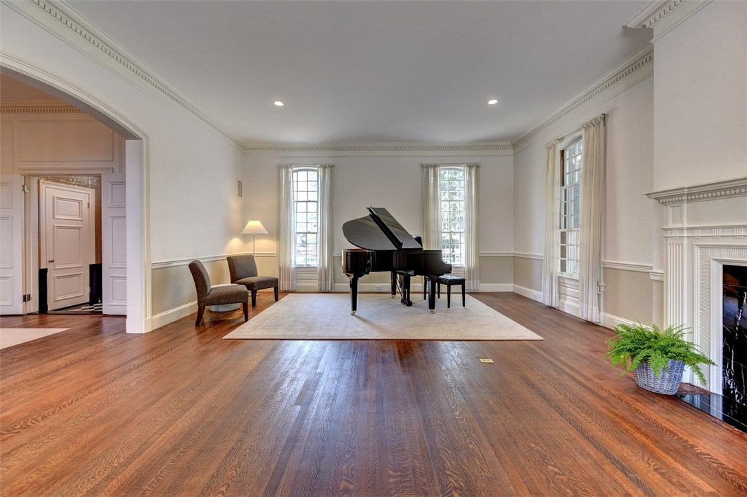 45 Balton Road Providence, RI 02906 - Photo 10 of 40 Gallery Image 10