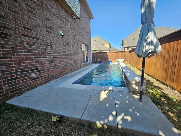 $670,000 | 841 Carolina Way, Lantana, TX 76226
