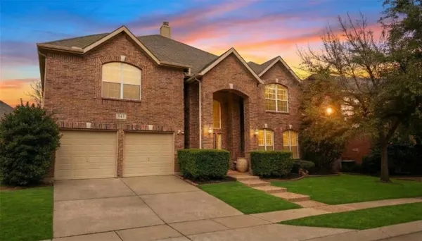 $670,000 | 841 Carolina Way, Lantana, TX 76226