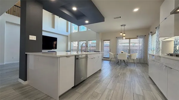 $670,000 | 841 Carolina Way, Lantana, TX 76226