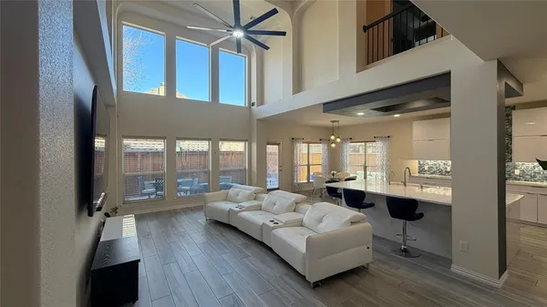 $670,000 | 841 Carolina Way, Lantana, TX 76226