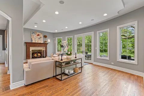 $1,199,000 | 3219 University Avenue, Highland Park, IL 60035