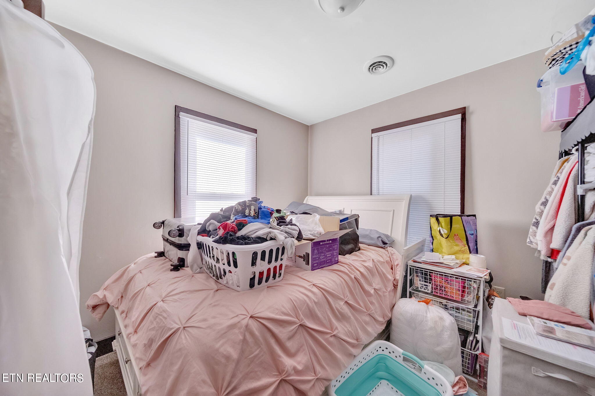 5012 O Barr Road Knoxville, TN 37914 - Photo 15 of 40 13-web-or-mls-217A4531