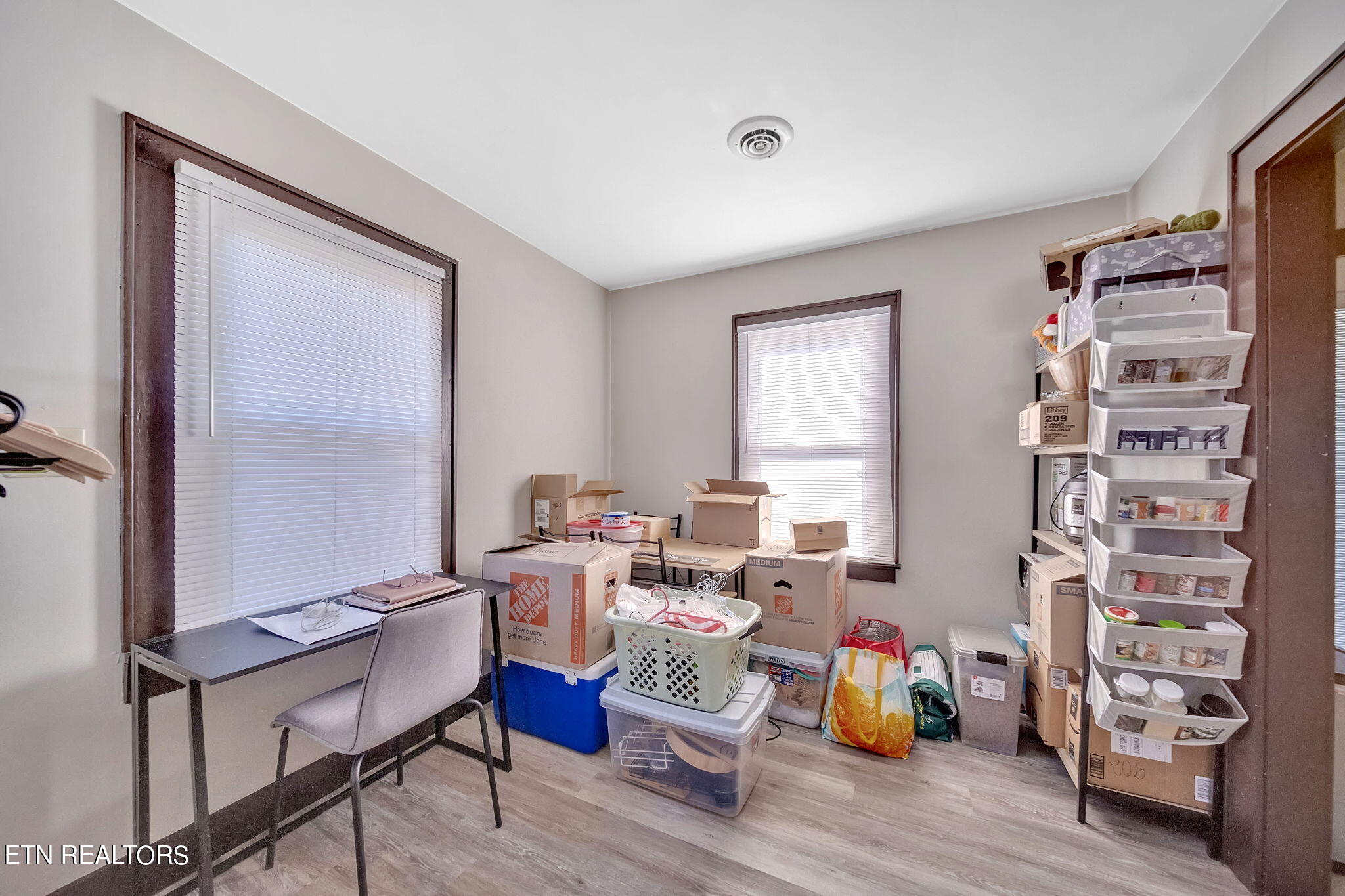 5012 O Barr Road Knoxville, TN 37914 - Photo 8 of 40 6-web-or-mls-217A4491