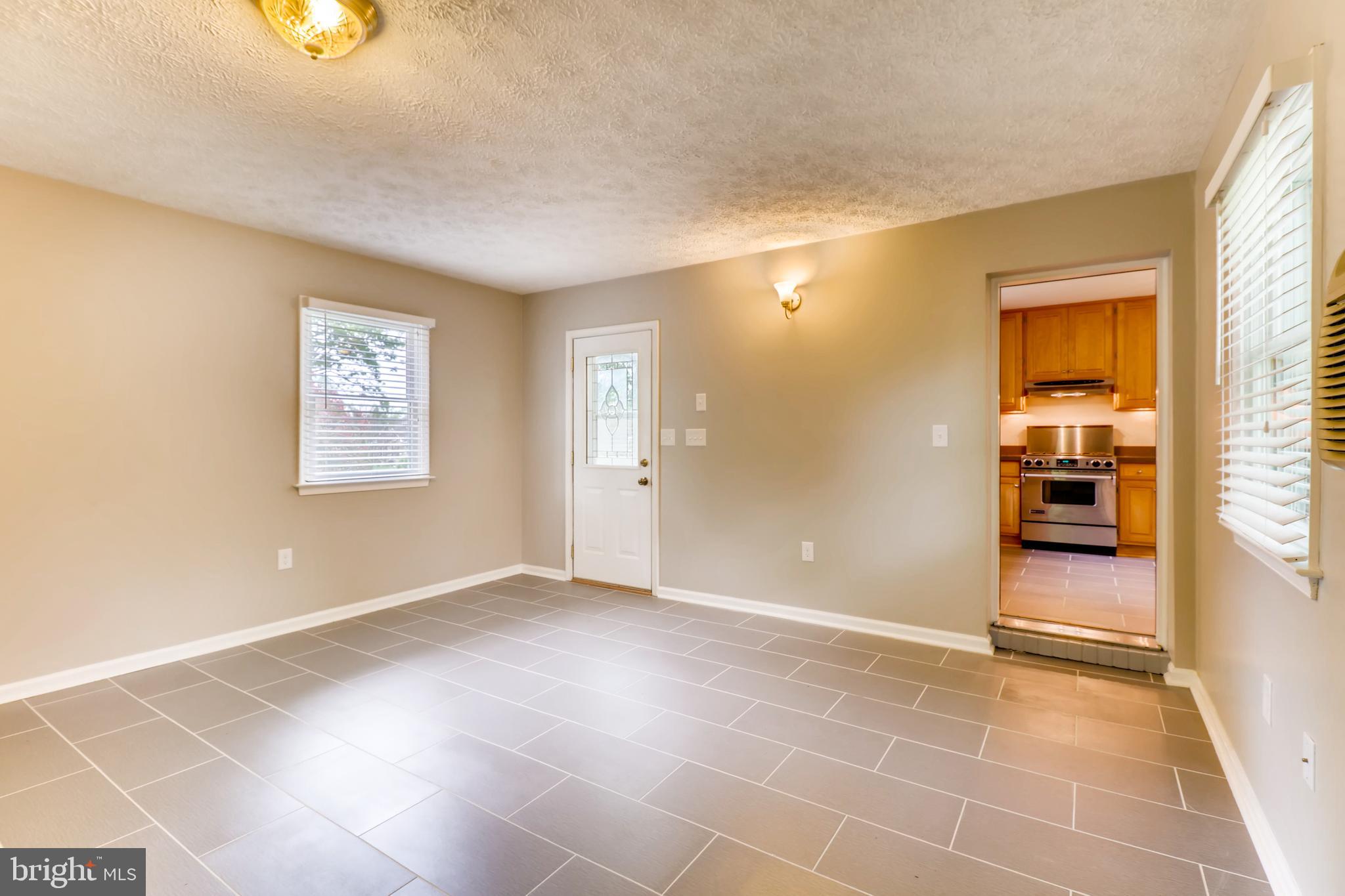 5810 Gambrill Road White Marsh, MD 21162 - Photo 5 of 33 Gallery Image 5