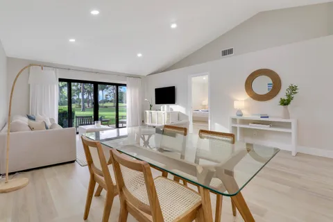 $5,000 | 523 Club Drive, Palm Beach Gardens, FL 33418