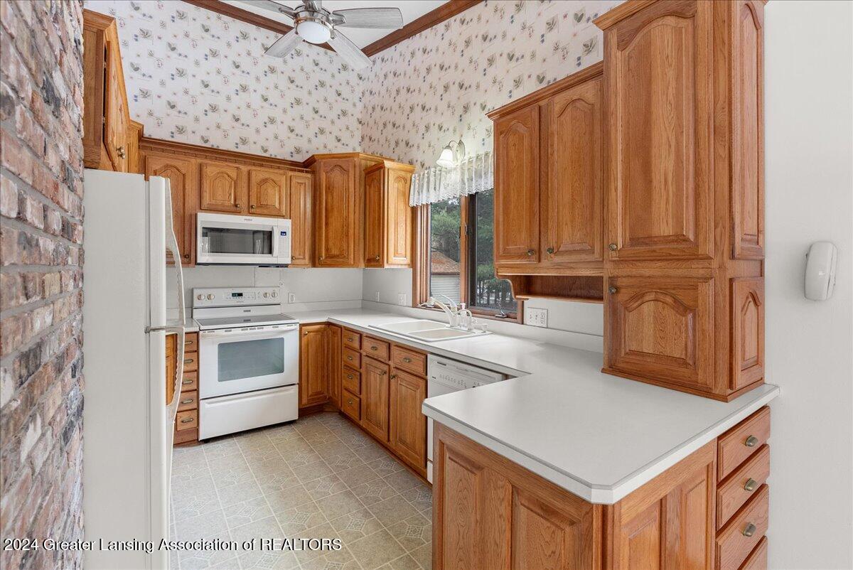 580 North Waverly Road Dimondale, MI 48821 - Photo 18 of 56 27-Media Jett - 24
