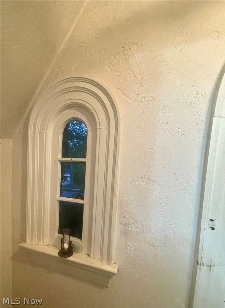 923 Mayfair Road Akron, OH 44303 - Photo 24 of 31 View of interior details
