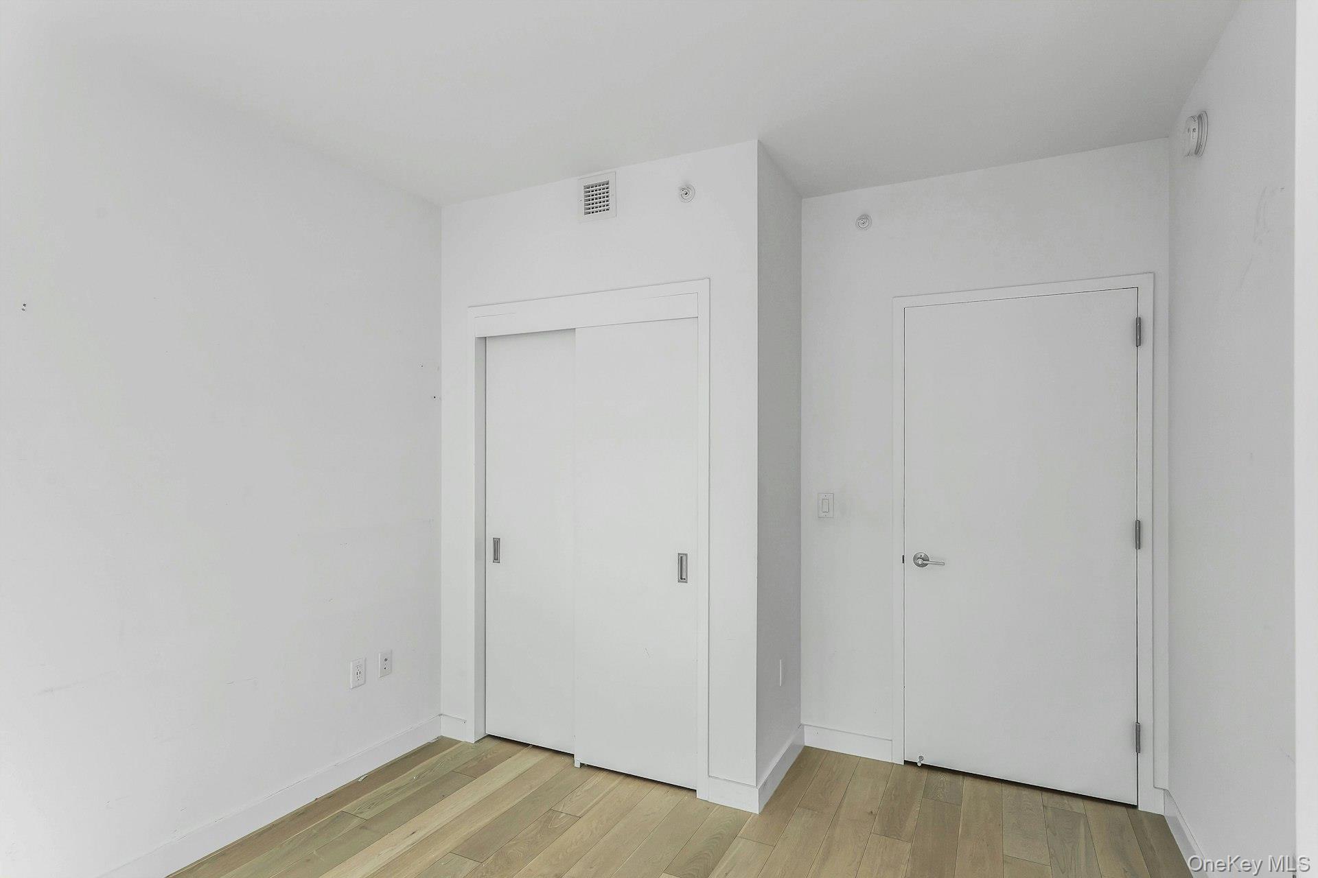 131-01 40 Road, Unit 17V Queens, NY 11354 - Photo 18 of 49