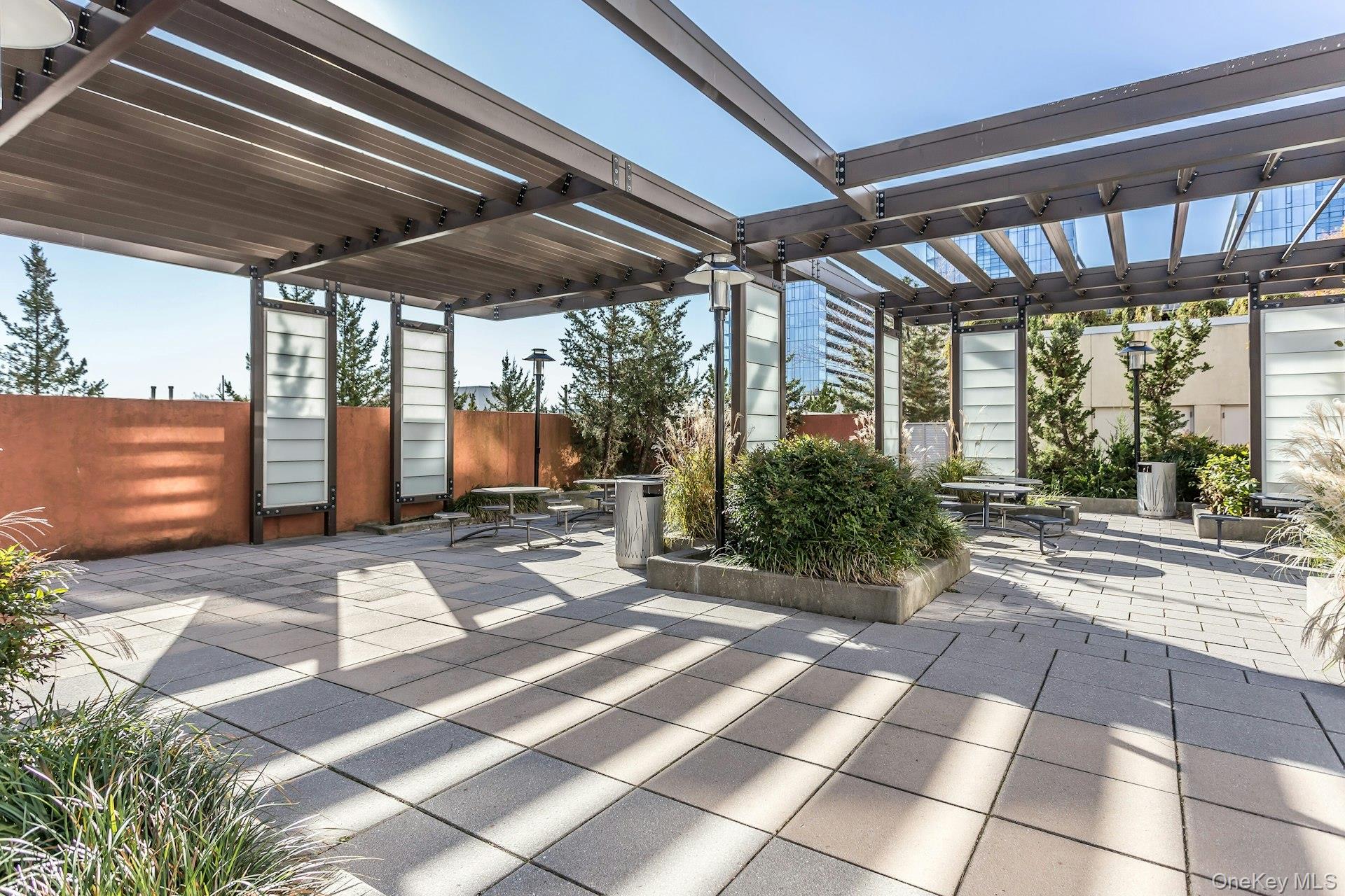 131-01 40 Road, Unit 17V Queens, NY 11354 - Photo 31 of 49