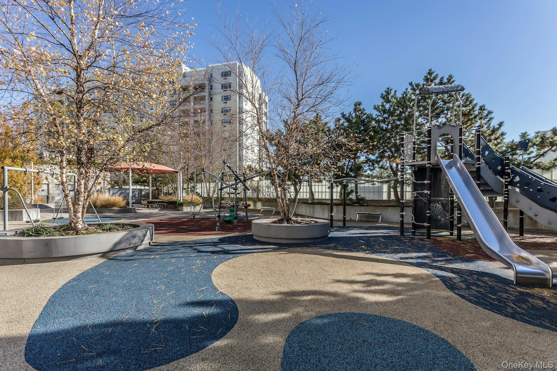 131-01 40 Road, Unit 17V Queens, NY 11354 - Photo 34 of 49