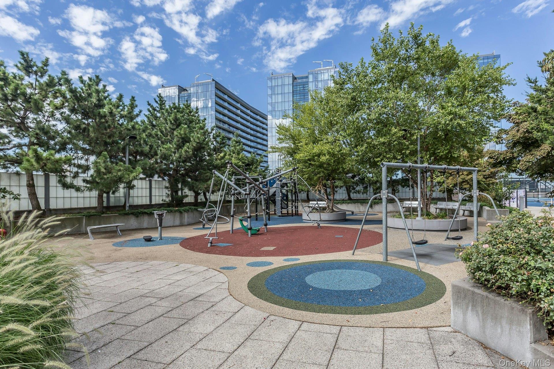 131-01 40 Road, Unit 17V Queens, NY 11354 - Photo 45 of 49