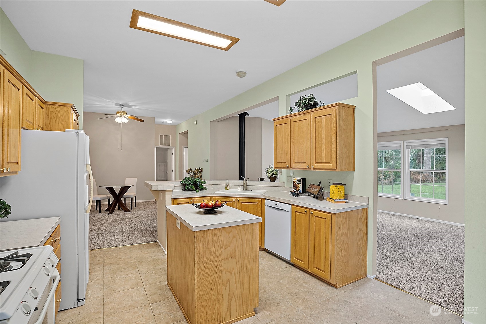 1230 East Jared Road Shelton, WA 98584 - Photo 19 of 40 a kitchen that has a sink and a stove
